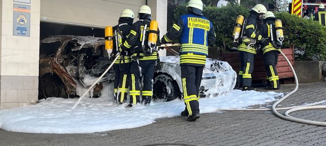 Jahreshauptübung der Feuerwehr Abteilungen Honstetten und Reute Jahreshauptübung der Feuerwehr Abteilungen Honstetten und Reute