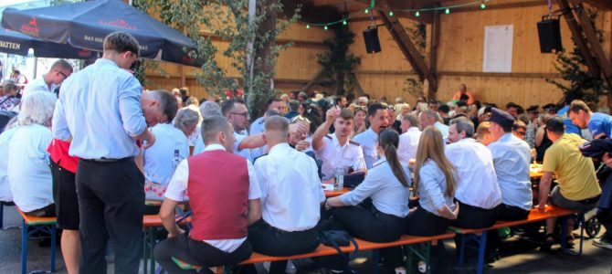 „Die Kreisfeuerwehrtage der Extraklasse“ in Eigeltingen: von diesem Lauffeuer wurden alle erfasst „Die Kreisfeuerwehrtage der Extraklasse“ in Eigeltingen: von diesem Lauffeuer wurden alle erfasst